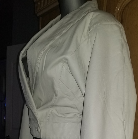 80s REAL VINTAGE LEATHER JACKET SIZE MEDIUM - Picture 4 of 9